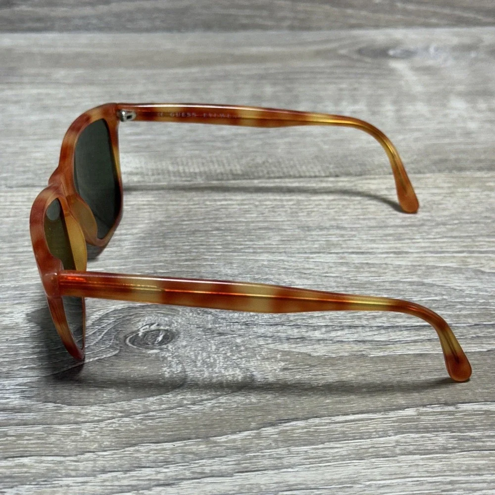 Guess Sunglasses‎ 55-16-145 Brown Tortoise Tempe Green Lenses